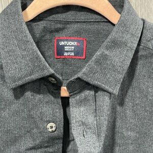 UNTUCKit Men's Charcoal Button Down Shirt